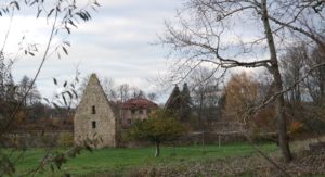 Kornhäuser im Klosterpark Altzella