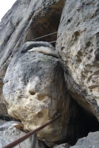 Das Schneiderloch auf dem Neuen Wildenstein