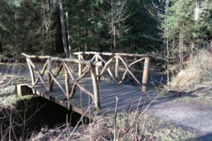 Brücke über die Prießnitz am Sächsischen Jakobsweg