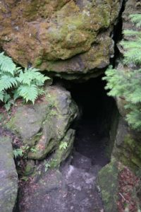 Die Bennohöhle im Bielatal