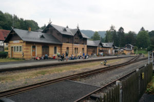 Bahnhof der Zittauer Schmalspurbahn in Oybin