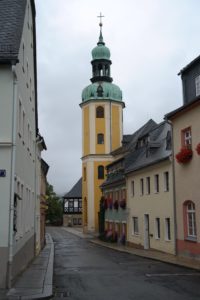 Blick auf die St.-Bartholomäus-Kirche in Wolkenstein