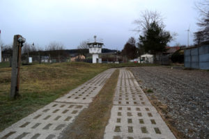 Todesstreifen an der Mauer in Mödlareuth