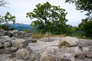 Rückstände der Felsenburg auf dem Hinteren Raubschloss