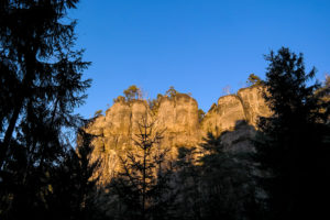 Felsformation in der Sächsischen Schweiz im Abendlicht