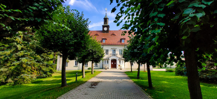 Schloss Kleindehsa, heute Grundschule